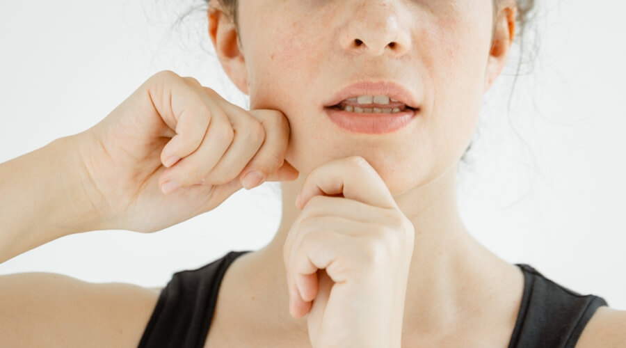 تمارين العلاج الطبيعي لمرضى العصب السابع